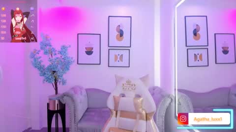 Snapshot of agatha_luxx chatting on 09-13-25, 12:38 Agatha  online show from 09-13-25, 12:38