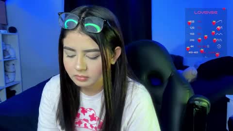 Cat online show from 10-14-25, 04:57