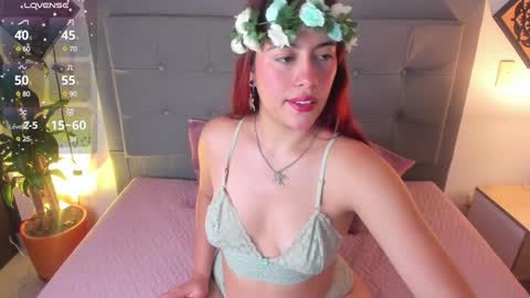 Snapshot of agatha_vixen chatting on 01-22-25, 12:27 Agatha vixen online show from 01-22-25, 12:27