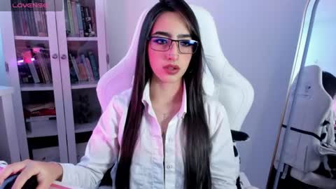 agathablair4 online show from 06-12-26, 12:04