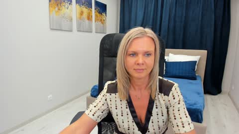 Agatha online show from 01-19-25, 10:39