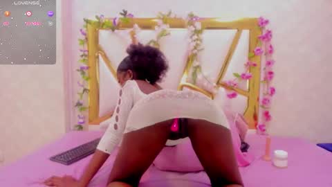 agathasamuels online show from 11-12-25, 12:49