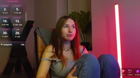 Agelina Lilly Laura online show from 12-14-25, 06:45