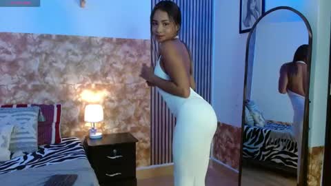 aghata walkerl online show from 04-23-26, 09:19