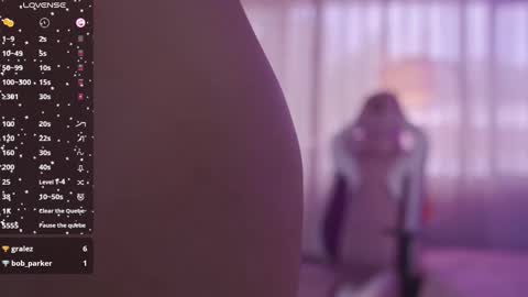 Snapshot of aghata_williamss chatting on 02-25-25, 06:09 AGHATA online show from 02-25-25, 06:09