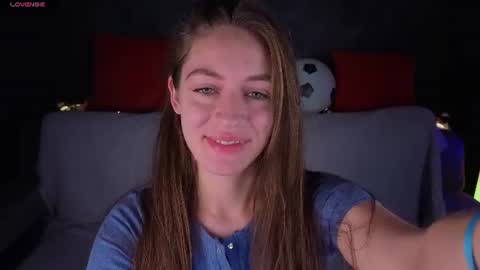 agnes wells online show from 06-15-26, 01:08