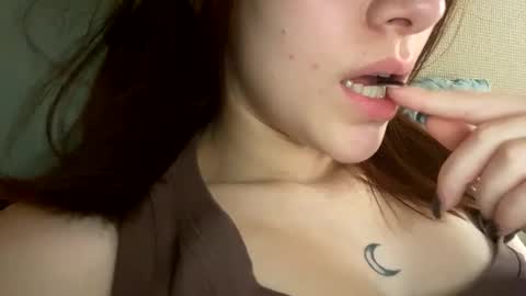 Agnes online show from 11-03-25, 10:05