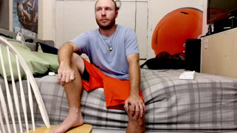 Snapshot of agobber chatting on 07-12-26, 08:33 agobber online show from 07-12-26, 08:33