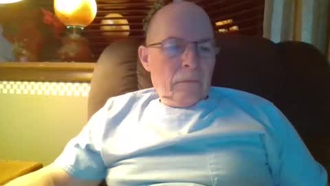 aguynrkfrd online show from 12-03-24, 10:28