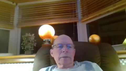 aguynrkfrd online show from 04-13-26, 09:15