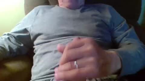 aguynrkfrd online show from 04-20-26, 10:29