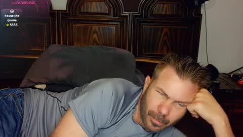 Blue Eyed Handsome Man online show from 03-27-26, 09:36