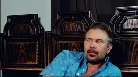 Blue Eyed Handsome Man online show from 05-01-26, 10:36