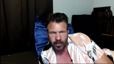 Blue Eyed Handsome Man online show from 07-20-26, 01:42