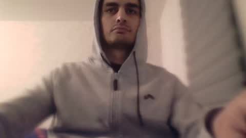Snapshot of ahbehbi12 chatting on 11-12-25, 11:47 ahbehbi12 online show from 11-12-25, 11:47