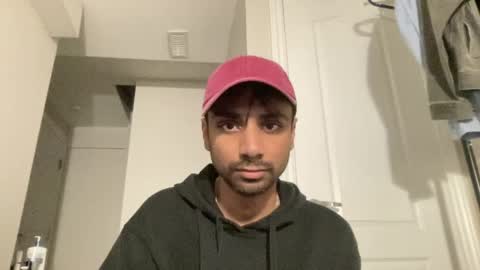 Snapshot of ahmedkhan632131 chatting on 05-02-26, 03:44 Dylan online show from 05-02-26, 03:44