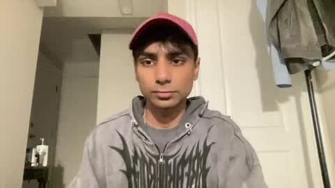 Snapshot of ahmedkhan632131 chatting on 05-08-26, 12:49 Dylan online show from 05-08-26, 12:49