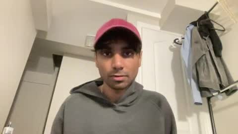 Snapshot of ahmedkhan632131 chatting on 05-11-26, 01:22 Dylan online show from 05-11-26, 01:22
