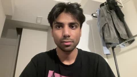 Snapshot of ahmedkhan632131 chatting on 05-17-26, 07:28 Dylan online show from 05-17-26, 07:28