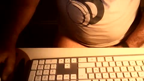 Snapshot of ahmole chatting on 05-02-26, 10:48 Ole online show from 05-02-26, 10:48