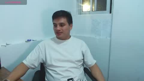 Snapshot of ahntony__69 chatting on 06-21-26, 05:54 ahntony 69 online show from 06-21-26, 05:54