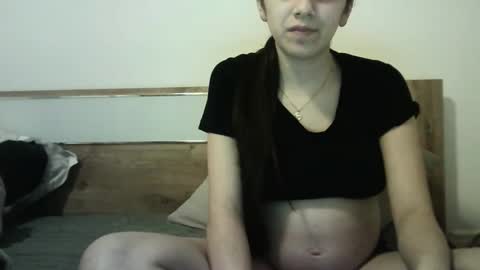 Selena online show from 11-09-25, 07:23