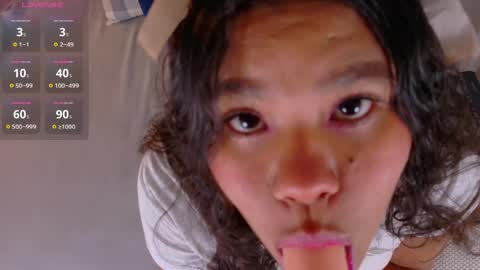 Snapshot of ahslyevans__ chatting on 06-02-26, 08:00 AHSLY online show from 06-02-26, 08:00