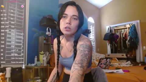 Kat online show from 05-06-26, 09:53