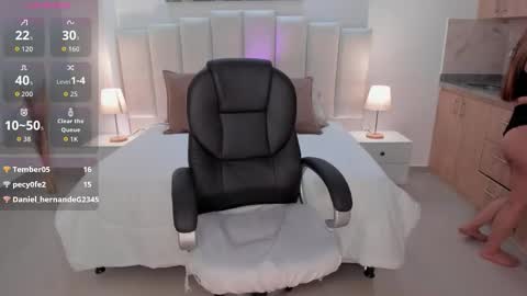 AIDA ADAMS online show from 09-11-25, 04:07