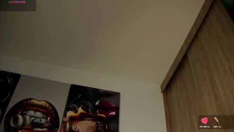 Aida  online show from 09-15-25, 09:09