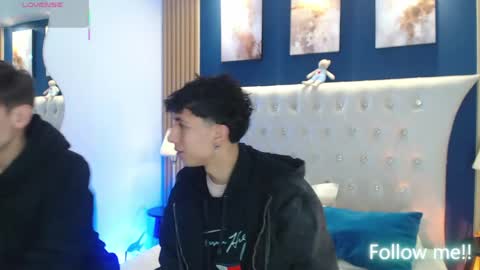 Aiden online show from 05-11-26, 01:06