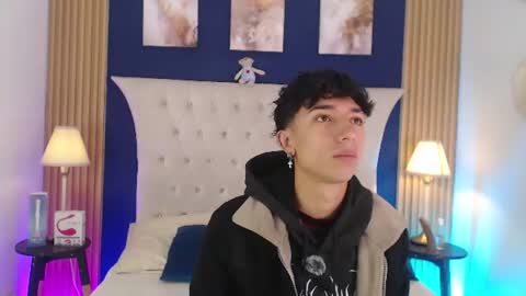 Aiden online show from 07-18-26, 01:04