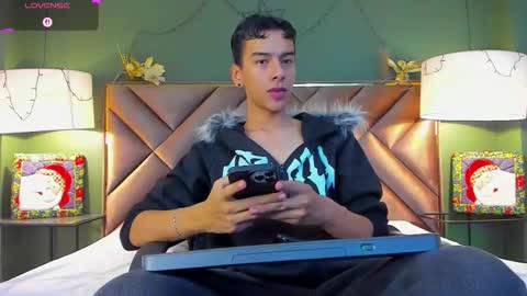 Snapshot of aiden_royce chatting on 12-18-25, 03:12 aiden_royce online show from 12-18-25, 03:12