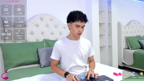 Aiden  online show from 01-30-25, 11:55