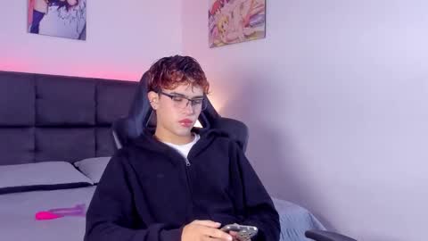 Aiden  online show from 10-10-25, 12:26