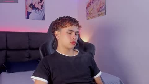 Aiden  online show from 10-24-25, 12:12