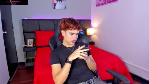 Aiden  online show from 01-08-26, 03:25