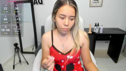 Ailyn online show from 09-19-25, 09:32