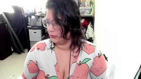 Catalina online show from 10-27-25, 01:48