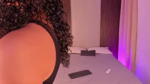 ailann_1 online show from 07-28-26, 08:01