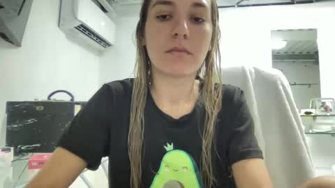 Snapshot of ailebun chatting on 12-14-24, 04:23 Aile online show from 12-14-24, 04:23