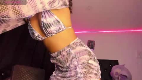 Snapshot of ailen_aria chatting on 06-07-26, 06:17 ailen and aria online show from 06-07-26, 06:17
