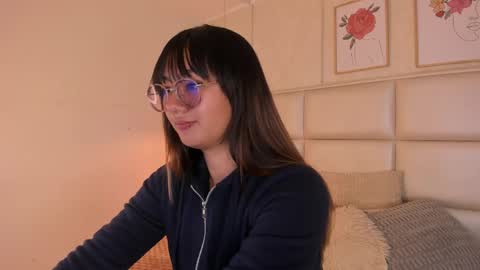 Aily Yozuko online show from 04-23-26, 02:35