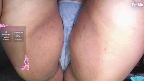 Snapshot of ailyn_rouss chatting on 09-25-25, 01:53 Ailyn rouss online show from 09-25-25, 01:53