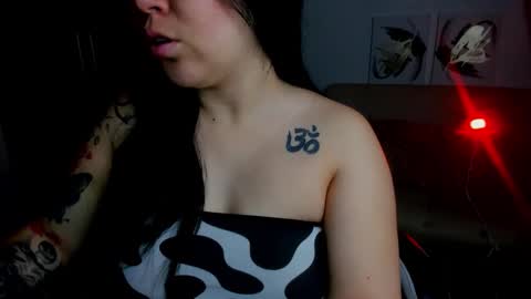 Ailyn  online show from 03-01-26, 04:03