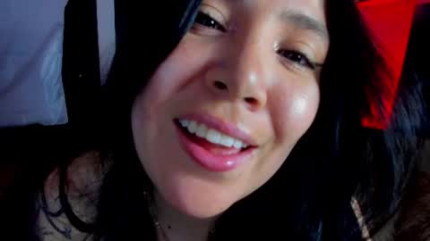 Ailyn  online show from 07-25-26, 05:05