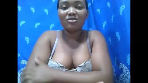 Snapshot of aimealdy chatting on 01-13-26, 04:45 aimealdy online show from 01-13-26, 04:45