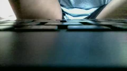 Snapshot of aimee982179 chatting on 05-11-26, 05:13 aimee982179 online show from 05-11-26, 05:13