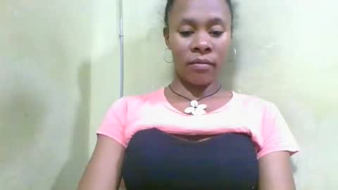 Snapshot of aimee982179 chatting on 05-18-26, 04:35 aimee982179 online show from 05-18-26, 04:35