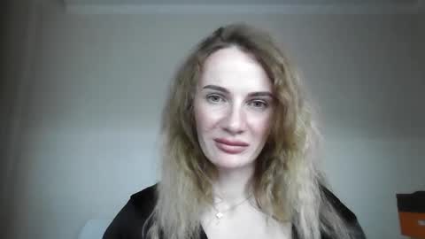 Snapshot of ainyrvixxen chatting on 05-21-26, 09:22 AinyrVixxen online show from 05-21-26, 09:22